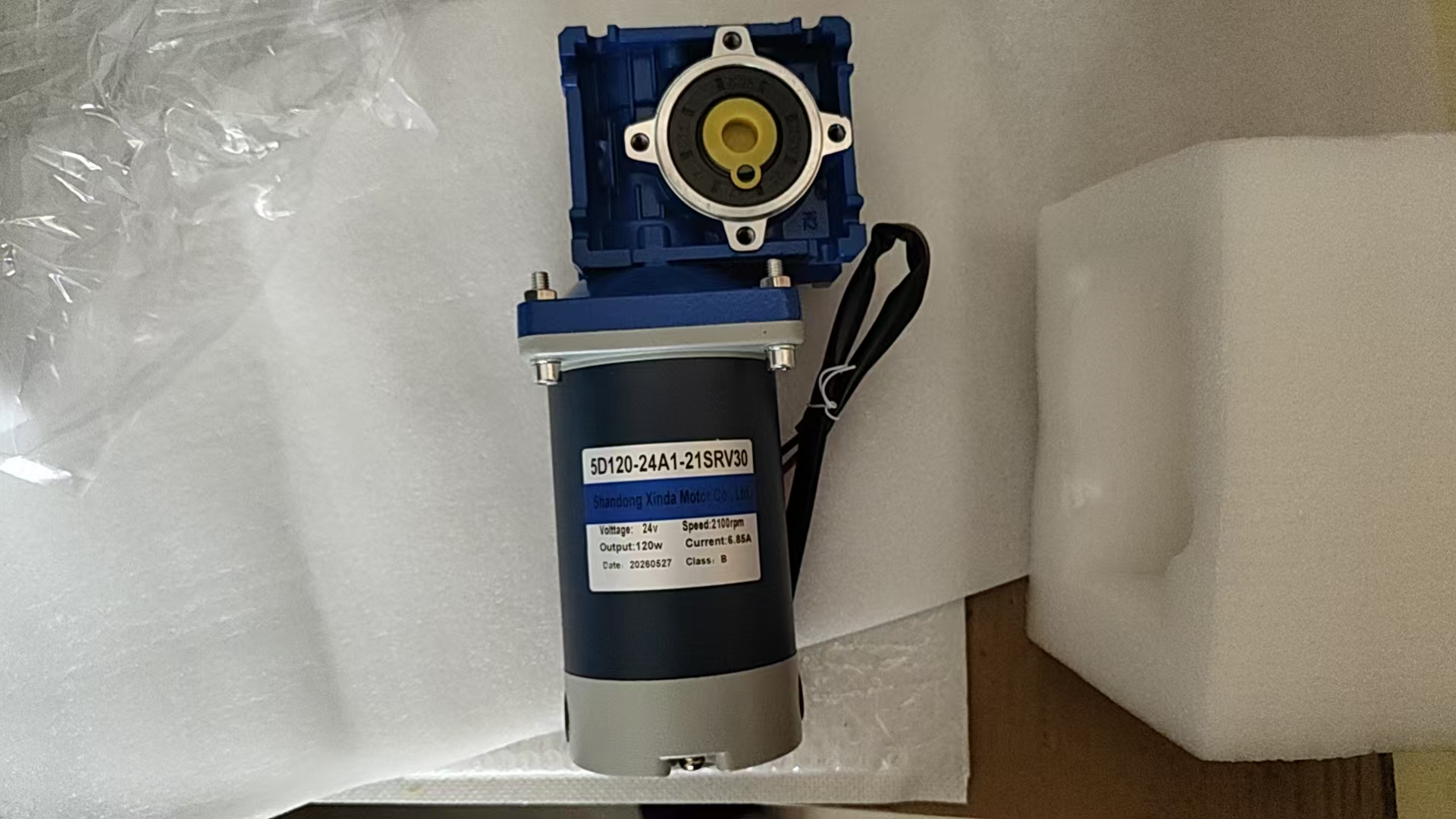 Features and Applications of Small Gear Reducers
