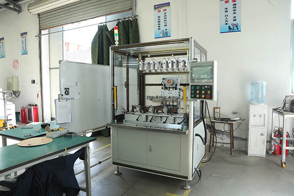 Auto winding machine for motor production