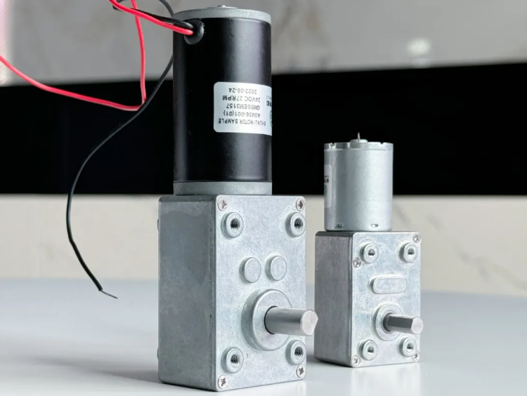 There are many types of miniature gear reducers. Do you know what they are?