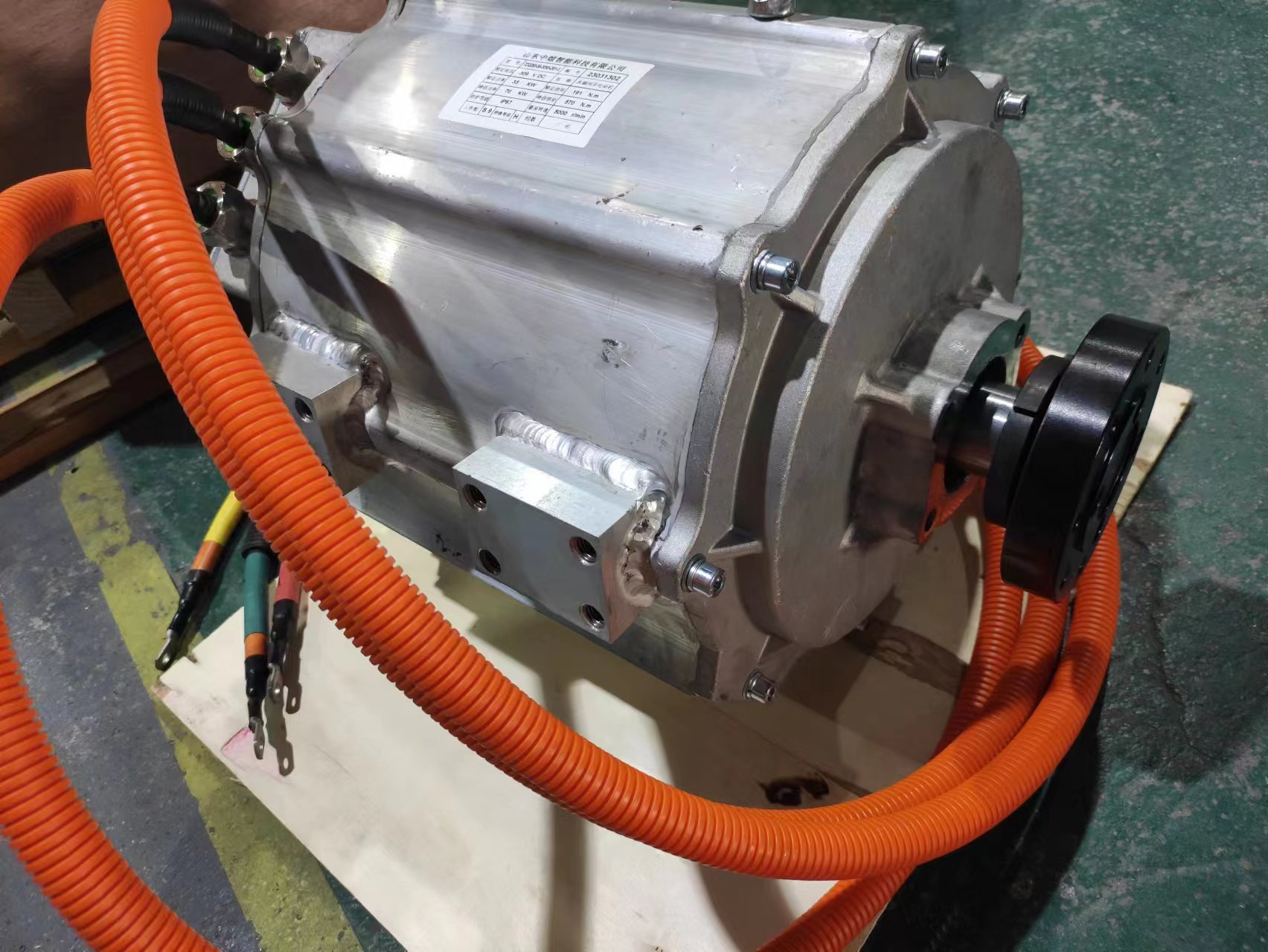 What are the advantages of water-cooled structure motors?